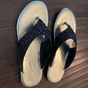 Donald Pilner Black Sparkle Sandals NWT